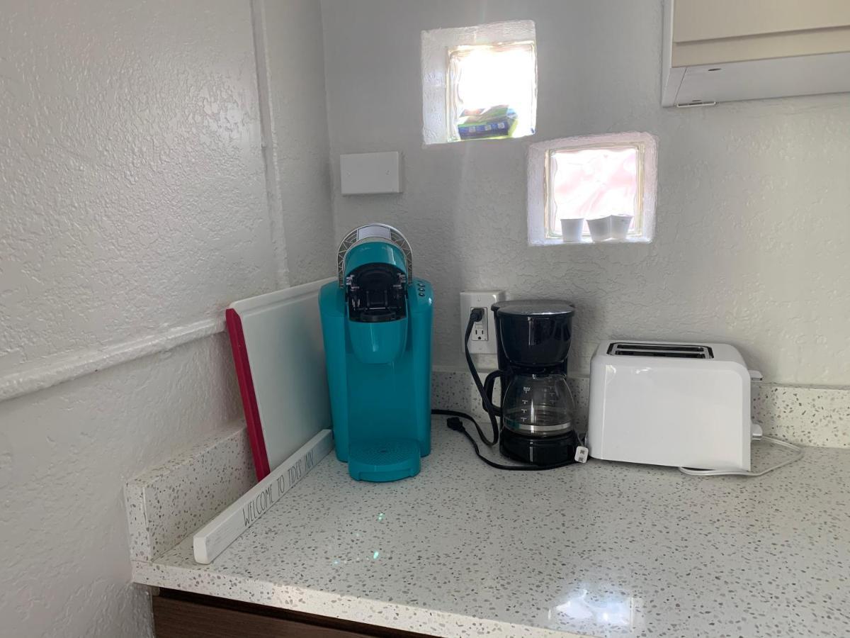 Tides Inn On The Bay Vacation Homes 브레이든턴비치 외부 사진