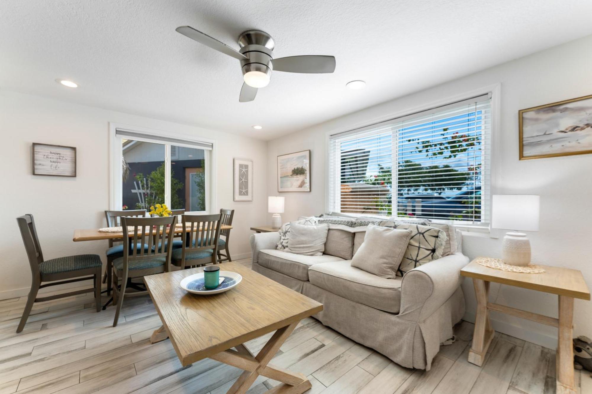Tides Inn On The Bay Vacation Homes 브레이든턴비치 외부 사진