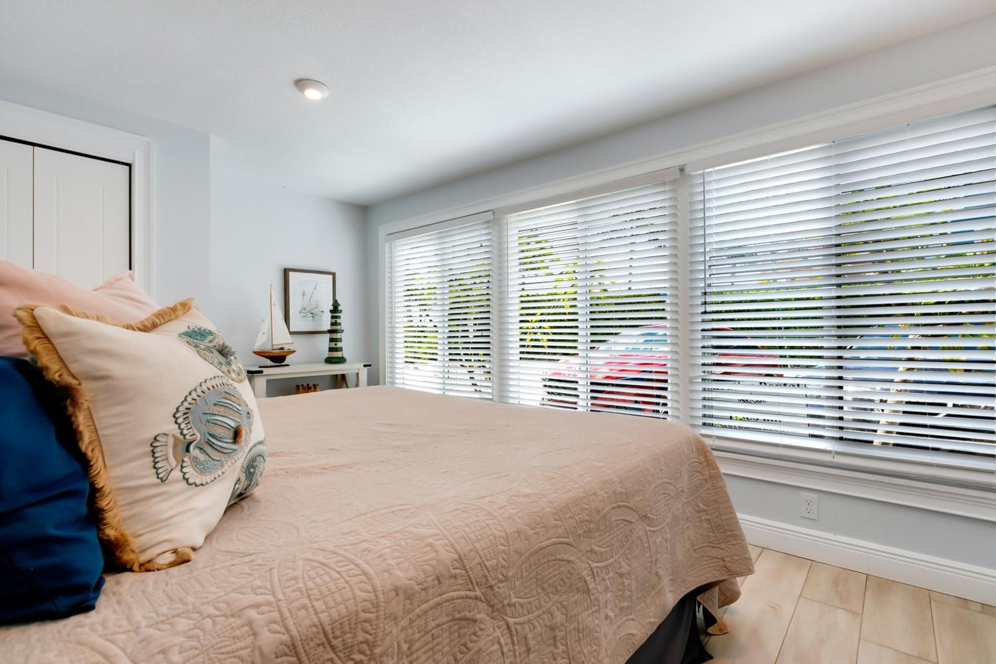 Tides Inn On The Bay Vacation Homes 브레이든턴비치 외부 사진